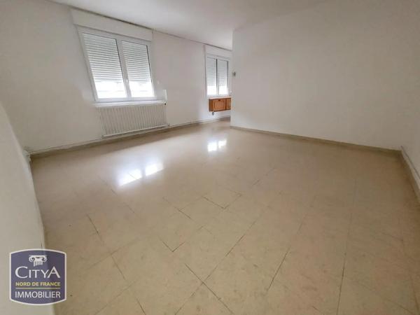 Appartement à louer 2 pièces 52m² Cambrai (59400)