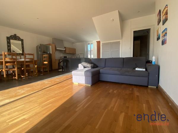 VENTE : Maison de 4 pièces (88 m²) à PARAY LE MONIAL