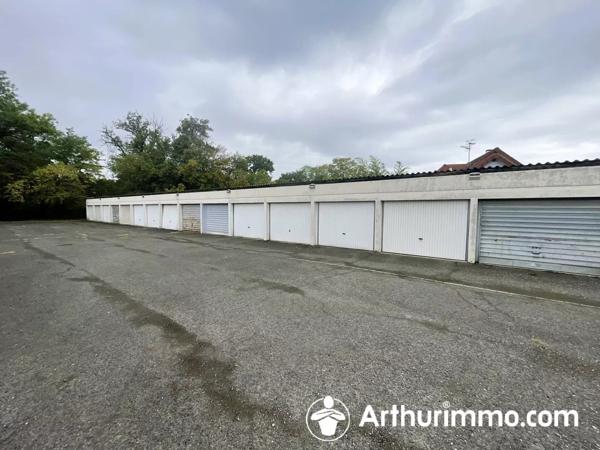 Vente                                                      Garage
                        
                                         15 m2                     à Seloncourt
