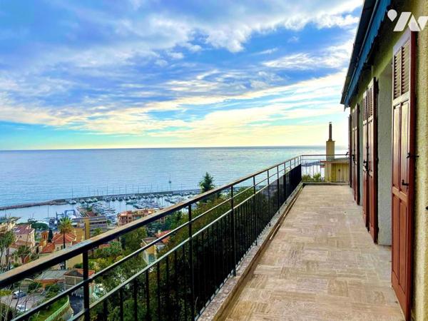 Maison Garavan LES COLOMBIERES vue mer 