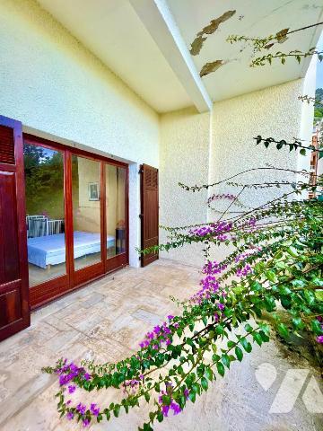 Maison Garavan LES COLOMBIERES vue mer 