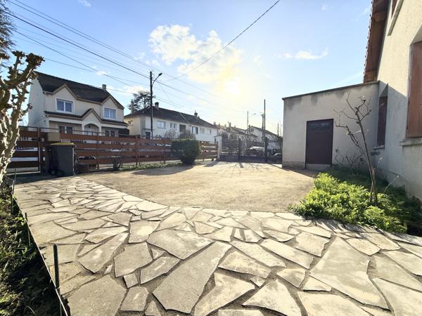 Chelles (77500) Maison familiale 115m ², 4 chambres, terrain 480m ².