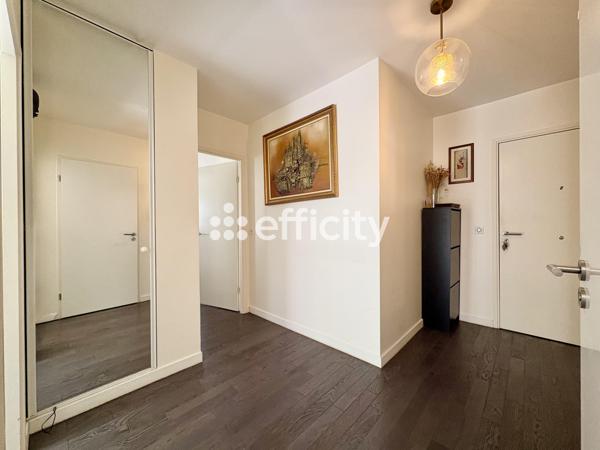 Appartement
         3 pièces
        - 62 m² Exclusivité 520 000 € *