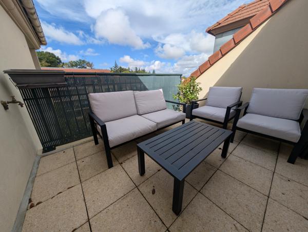 Fontenay-le-Fleury (78330) DERNIER ETAGE A FONTENAY LE FLEURY