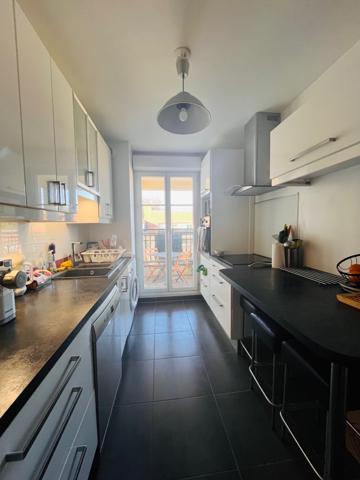 Fontenay-le-Fleury (78330) DERNIER ETAGE A FONTENAY LE FLEURY