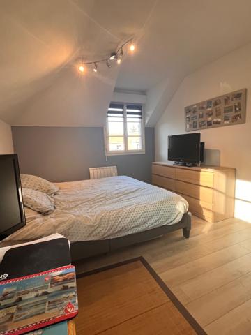 Fontenay-le-Fleury (78330) DERNIER ETAGE A FONTENAY LE FLEURY