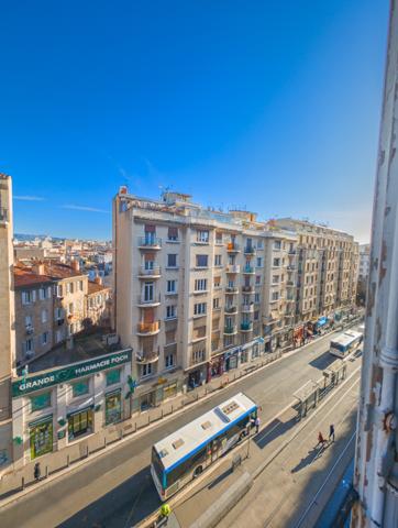 Grand T3 aux Cinq Avenues