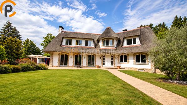 Vente
                Demeure de Prestige310 m² - 10 Pièces -
                    LILLE (59000)