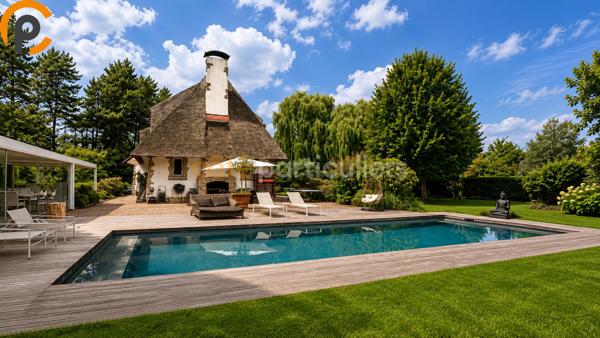 Vente
                Demeure de Prestige310 m² - 10 Pièces -
                    LILLE (59000)