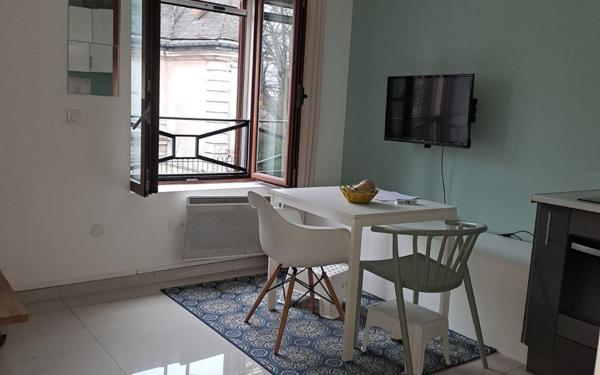 Appartement à louer    2 pièces •  Montfermeil