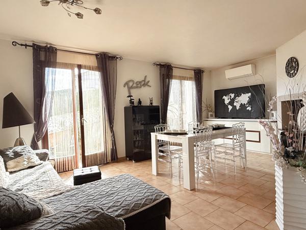 Alata (20167) Maison T3 plus appartement T2 à Alata