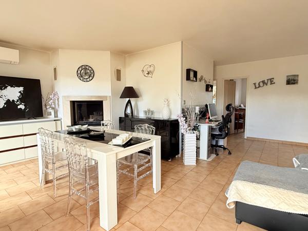 Alata (20167) Maison T3 plus appartement T2 à Alata