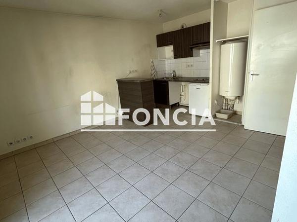 Location Studio 26.7 m² - 23 RUE DU DOCTEUR FIGHIERA Nice 06300