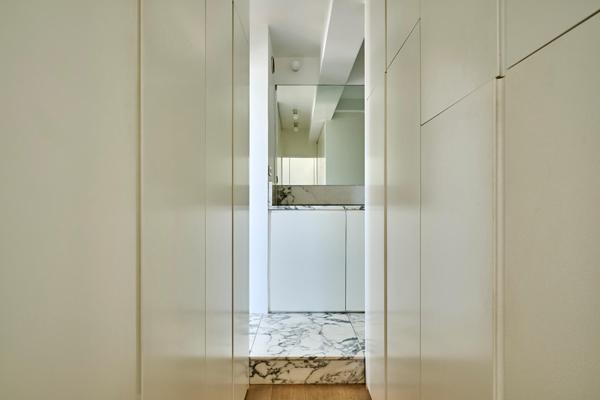 Duplex d’architecte avec terrasse suspendue et vue sur le Sacré-Coeur