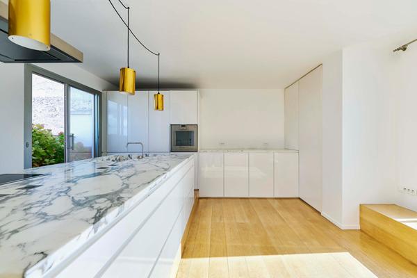 Duplex d’architecte avec terrasse suspendue et vue sur le Sacré-Coeur