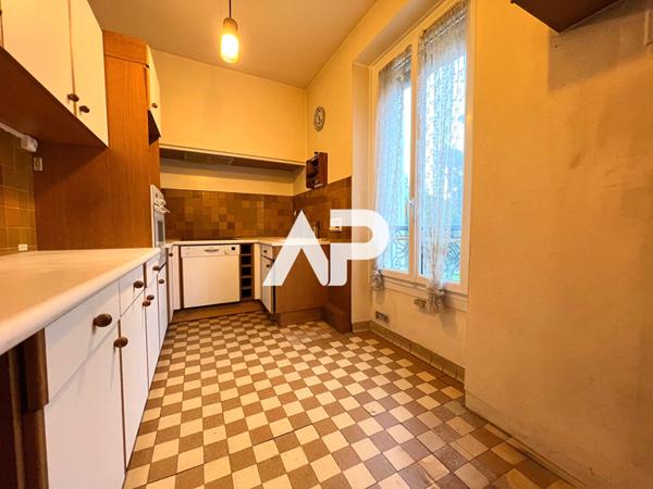 Maison Bourgeoise de XIXème siècle sur Saint Gratien €775 000 ** - Référence 1570