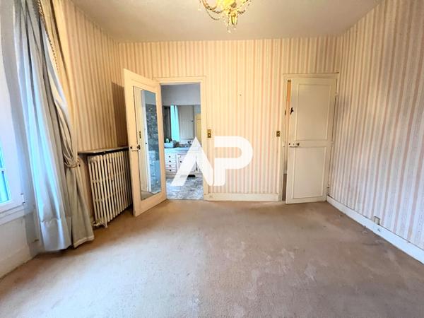 Maison Bourgeoise de XIXème siècle sur Saint Gratien €775 000 ** - Référence 1570