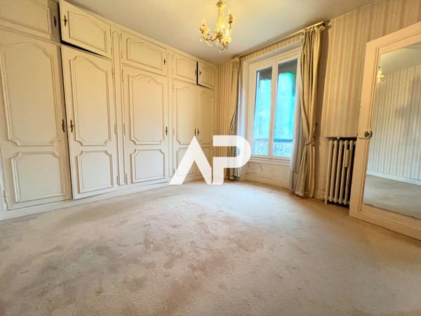 Maison Bourgeoise de XIXème siècle sur Saint Gratien €775 000 ** - Référence 1570
