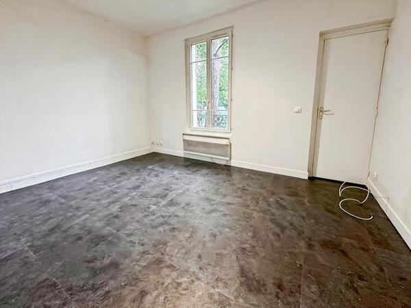 Location appartement près de RIS ORANGIS - 1 pièce(s) - 23 m² - 572 €/mois