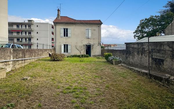 Maison à vendre    4 pièces •  Aubenas