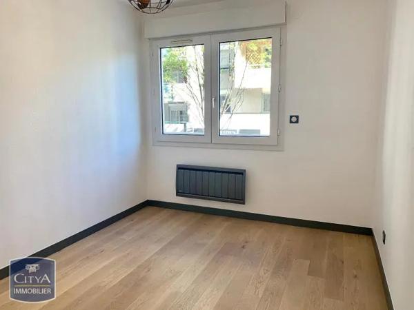 Appartement à louer 3 pièces 85.75m² Villeurbanne (69100)