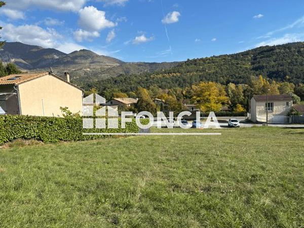 À vendre Terrain 678 m² - Thoard 04380