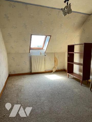 SAINT MALO maison de 85m² à rénover sur terrain de 412m²