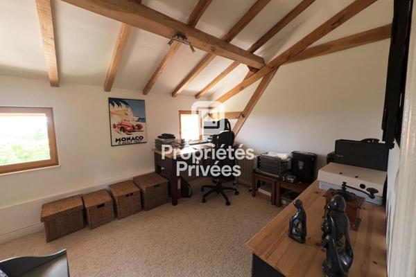 MAISON DE CARACTERE CONTEMPORAINE DE 159 M² - PRESTATIONS HAUT DE GAMME - 3 SUITES PRIVATIVES - TERRAIN DE 6 180 M² A NONTRON