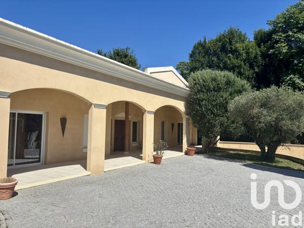 Maison à vendre 7 pièces 240 m² Genas