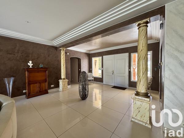 Maison à vendre 7 pièces 240 m² Genas