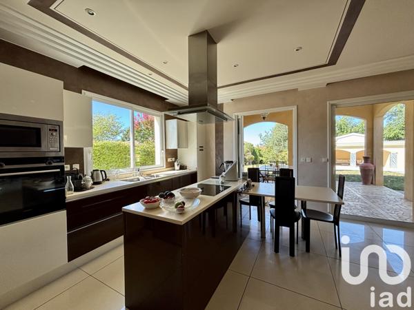 Maison à vendre 7 pièces 240 m² Genas