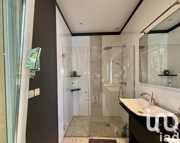 Maison à vendre 7 pièces 240 m² Genas