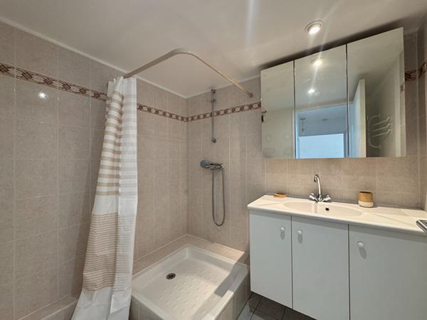 Appartement Puteaux 2 pièce(s) 47.71 m2