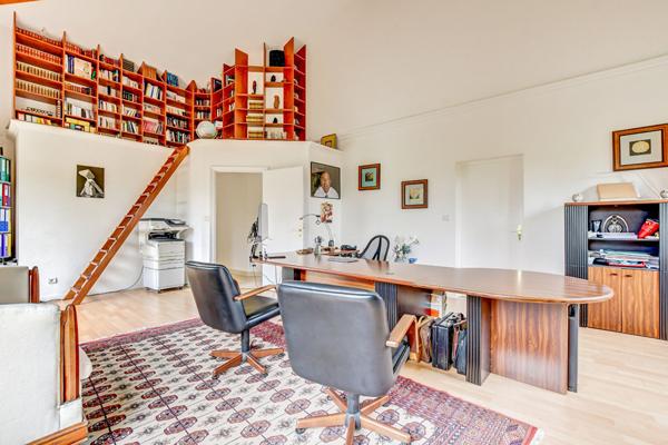 Villa d'exception de 7 pièces à Castelnau-d'Estrétefonds