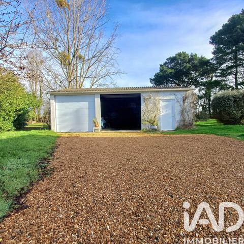 Maison à vendre 7 pièces 158 m² Saint-Martin-du-Fouilloux