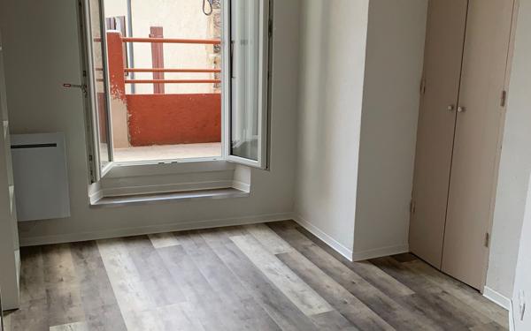 Maison à vendre    2 pièces • 52,75 m2 Saint-Étienne-les-Orgues