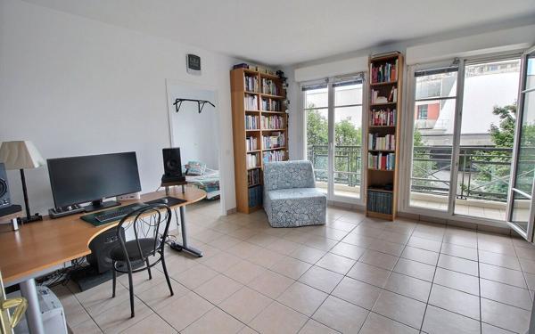 Appartement à vendre    2 pièces • 45,05 m2 Vincennes