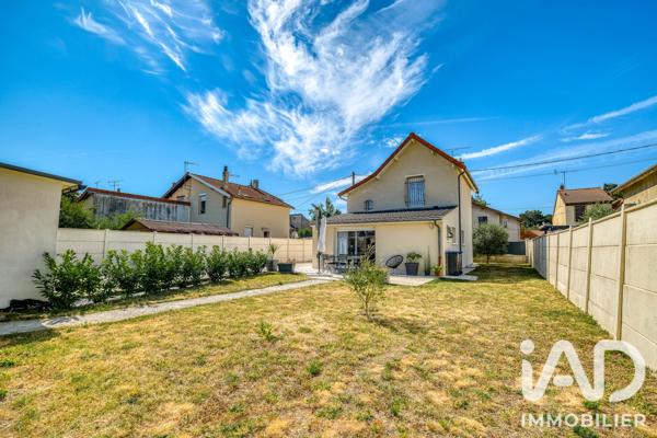 Maison à vendre 4 pièces 88 m² Nanteuil-lès-Meaux