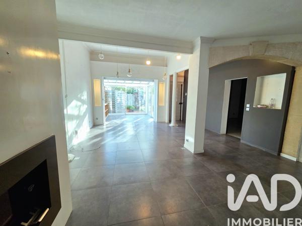 Maison à vendre 3 pièces 120 m² Arles