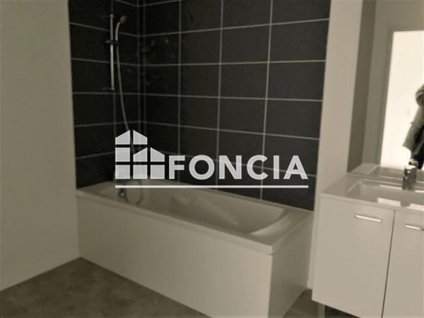 Location Appartement 2 pièces 51.7 m² - 210 RUE DU CDT GEORGES LEDRU Canteleu 76380