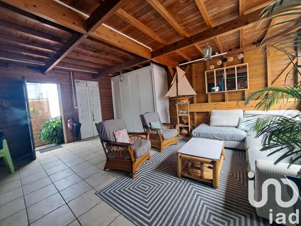 Immeuble à vendre 200 m² Sainte-Anne