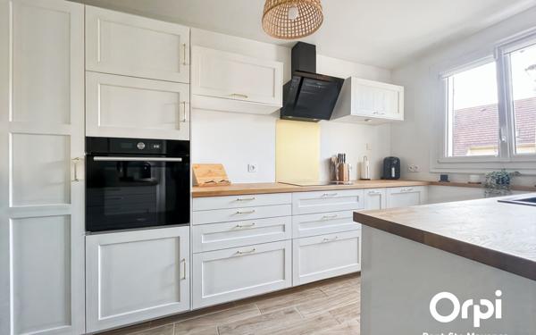 Maison à vendre    5 pièces • 99 m2 Pont-Sainte-Maxence