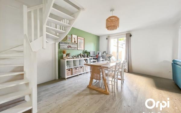 Maison à vendre    5 pièces • 99 m2 Pont-Sainte-Maxence