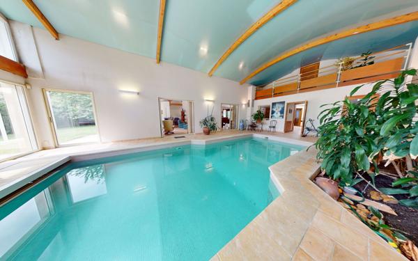 Maison à vendre    5 pièces • 356 m2 Carquefou