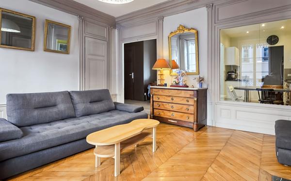 Appartement à vendre    4 pièces • 90,30 m2 Lyon 6