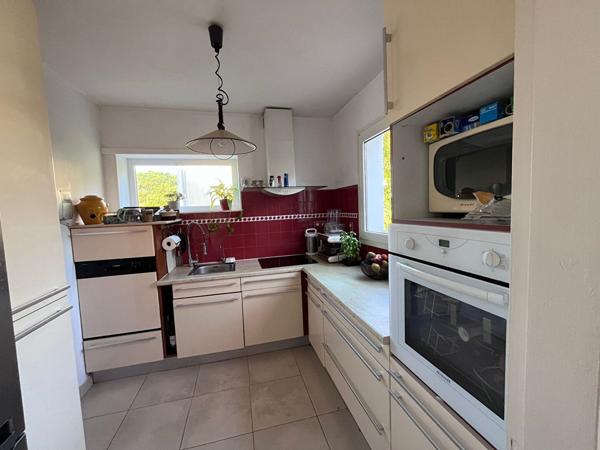 Maison de caractère avec piscine et vue sur mer