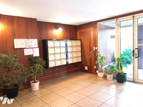 FLEURY LES AUBRAIS  - APPARTEMENT T3 (68,11 m²) -  LOGGIA FERMÉE PARKING EXTERIEUR PRIVATIF  - CAVE