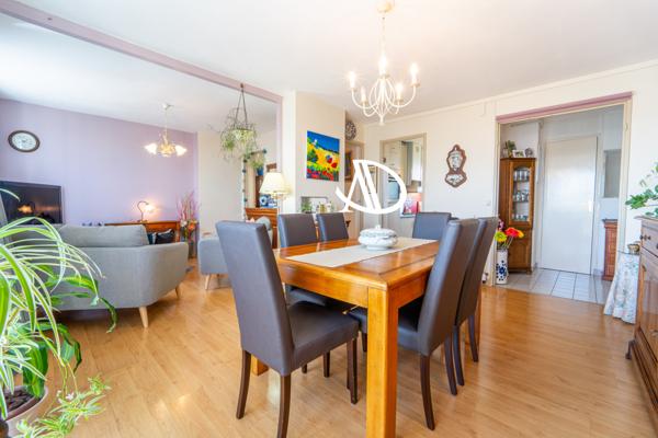 Lille (59000) APPARTEMENT 77 m2+CAVE+PLACE DE PARKING EN EXTERIEUR