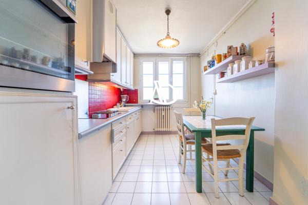 Lille (59000) APPARTEMENT 77 m2+CAVE+PLACE DE PARKING EN EXTERIEUR