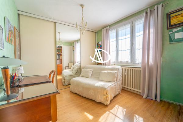 Lille (59000) APPARTEMENT 77 m2+CAVE+PLACE DE PARKING EN EXTERIEUR